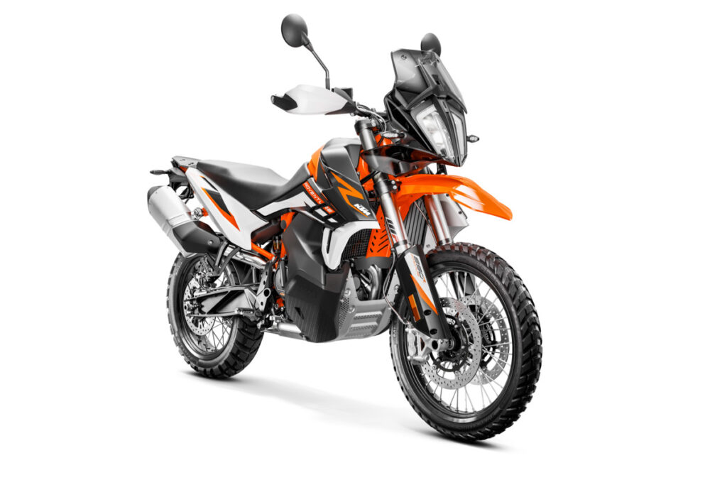 349180_890 R Adventure MY21 Front-RightMY21 KTM 890 ADVENTURE Model Range - Studio